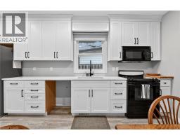 332 QUEEN Street N - 15