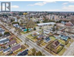 332 QUEEN Street N - 39