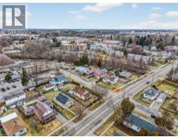 332 QUEEN Street N - 41