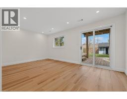 101 ANASTASIA Crescent - 15