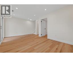 101 ANASTASIA Crescent - 16