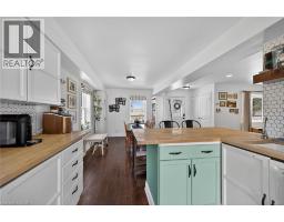 23 ERIE Avenue N - 21