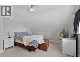 23 ERIE Avenue N - 27