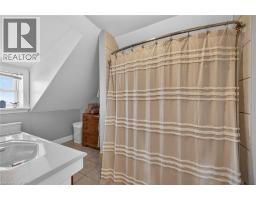 23 ERIE Avenue N - 35