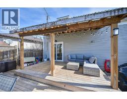 23 ERIE Avenue N - 41