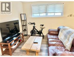 60 DONLY Drive S UnitNo. 101 - 11