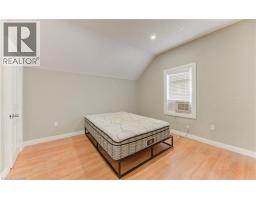 138 COURTLAND Avenue E - 19