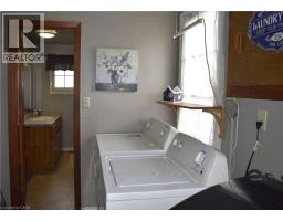 36 WOODHOUSE Avenue - 11