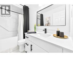 20 LINDA Crescent - 23