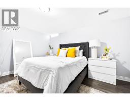 20 LINDA Crescent - 36