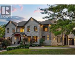 126 MCGREGOR Crescent - 2