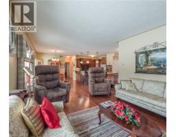 44 FOREST WOOD Drive - 24