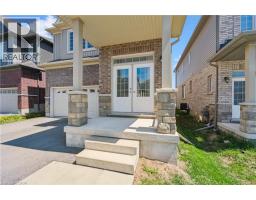 33 HENRY MARACLE Street - 2