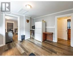 28 ONTARIO Street - 25