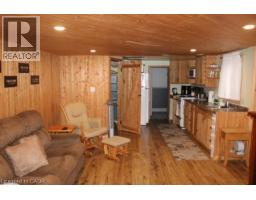 1030 LAKESHORE Road - 3