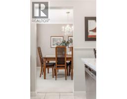 284 GREENBRIAR Road - 10