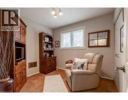 284 GREENBRIAR Road - 32