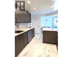 265 WESTCOURT Place UnitNo. 605 - 5