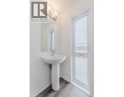 17 URBANE Boulevard UnitNo. I073 - 18