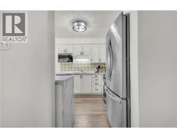 18 DONNENWERTH Drive - 14