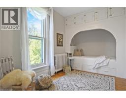 78 WILLIAM Street W - 32