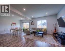 741 HOLLINGER Avenue - 13