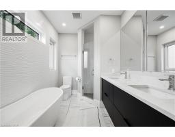 276 MAUSSER Avenue - 19