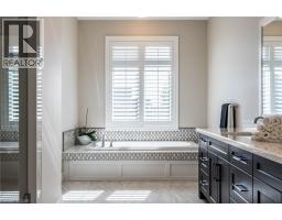 10 HARPER Boulevard - 21