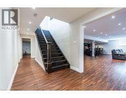 10 HARPER Boulevard - 34