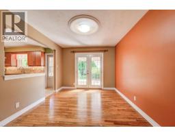 18 MARSHALL Avenue - 10