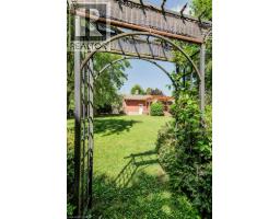 18 MARSHALL Avenue - 32