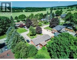 18 MARSHALL Avenue - 36