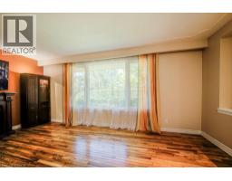 18 MARSHALL Avenue - 9
