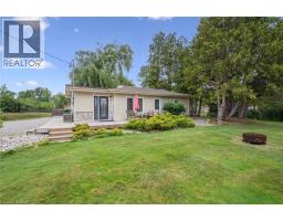 882-888 FAIRWAY Road N - 22