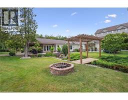 882-888 FAIRWAY Road N - 33