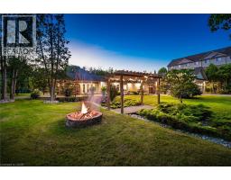 882-888 FAIRWAY Road N - 46