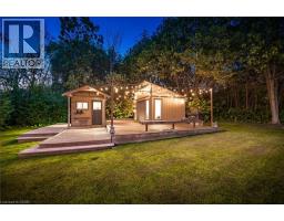 882-888 FAIRWAY Road N - 48