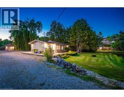 882-888 FAIRWAY Road N - 49