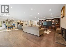 882-888 FAIRWAY Road N - 5