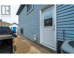 30 GLENGARY Crescent - 31
