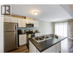 66 YVONNE Crescent - 14