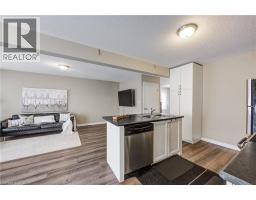 66 YVONNE Crescent - 15