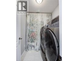66 YVONNE Crescent - 25