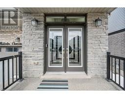 67 MALCOLM Crescent - 2