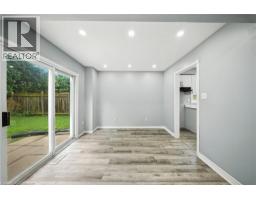 8 WOODS End - 17