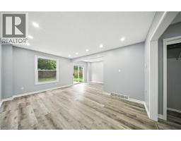 8 WOODS End - 19
