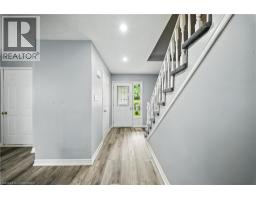 8 WOODS End - 20