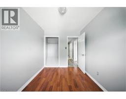 8 WOODS End - 25