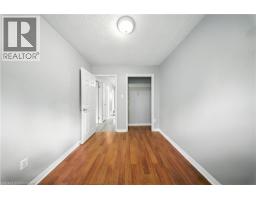 8 WOODS End - 29