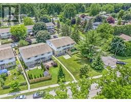 30 OAKHILL Drive UnitNo. A - 25